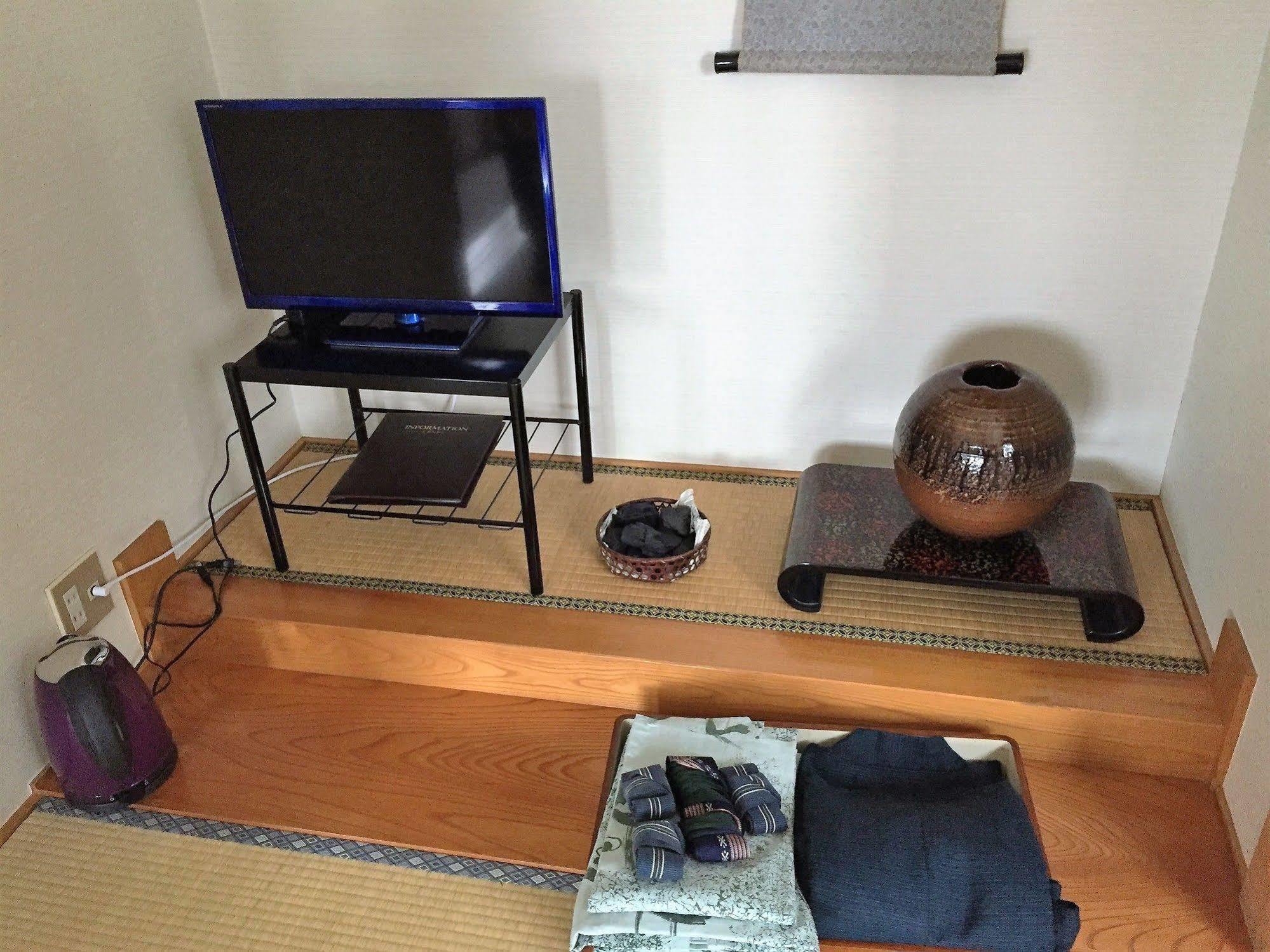 Araya Ryokan Hakuba Esterno foto